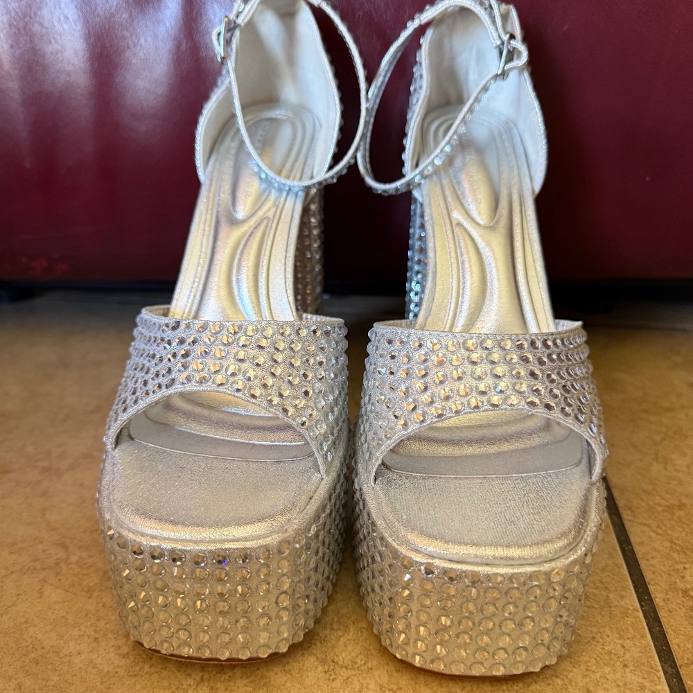 The Azalea Wang Rhinestone Studded Platform Heels SZ 8.5 Original. $120